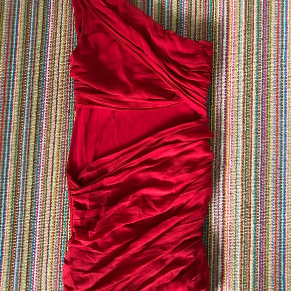 Alice + Olivia Goddess Dress - Picture 7 of 7